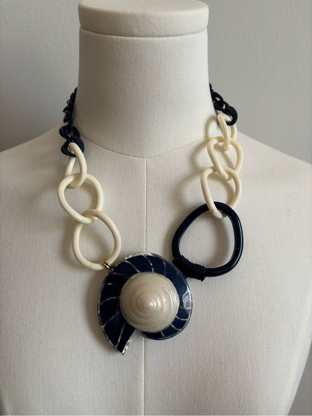 Chico’s Women's Navy and Cream Statement Link Necklace